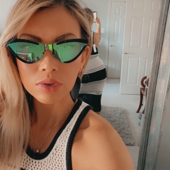 THE SCANDAL ADAM SELMAN LE SPECS SUNGLASSES - Picture 3 of 10